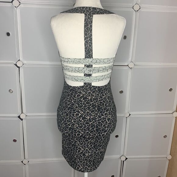 Motel Rocks Cage Back BodyCon Dress Size XS - Picture 3 of 13